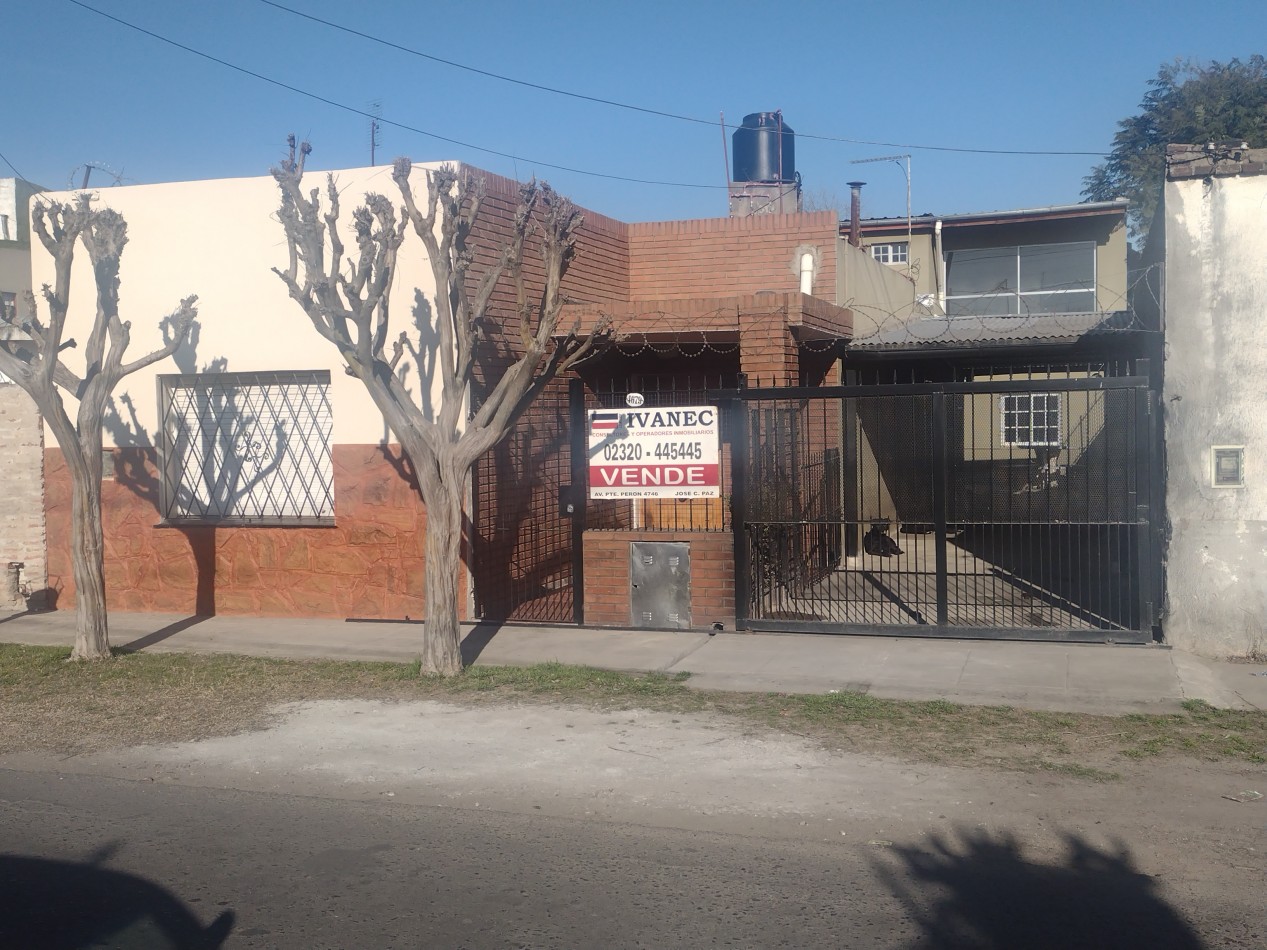 CASA CON DEPARTAMENTO AL FONDO A MTS. DE AV. GASPAR CAMPOS. 