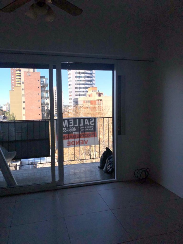 DEPARTAMENTO EN EL CENTRO DE SAN MIGUEL SOBRE AV. PTE. PERON