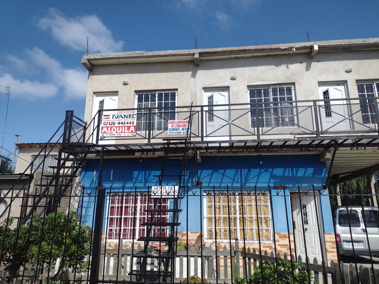 DEPARTAMENTO EN PLANTA ALTA EN JOSE C. PAZ - B° ALBERDI