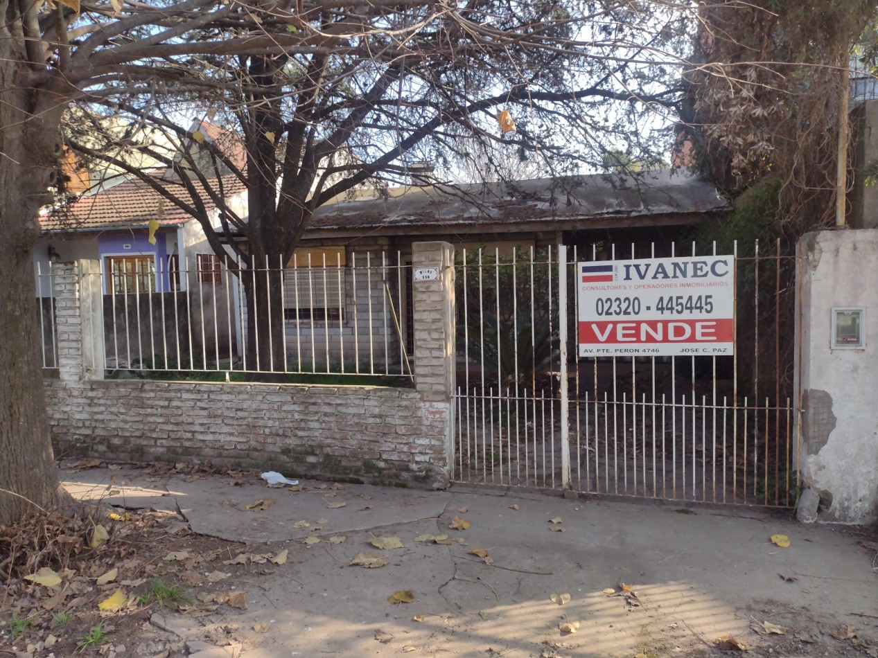 CASA A 50 MTS. DE RUTA 8 CON 2 DORMITORIOS