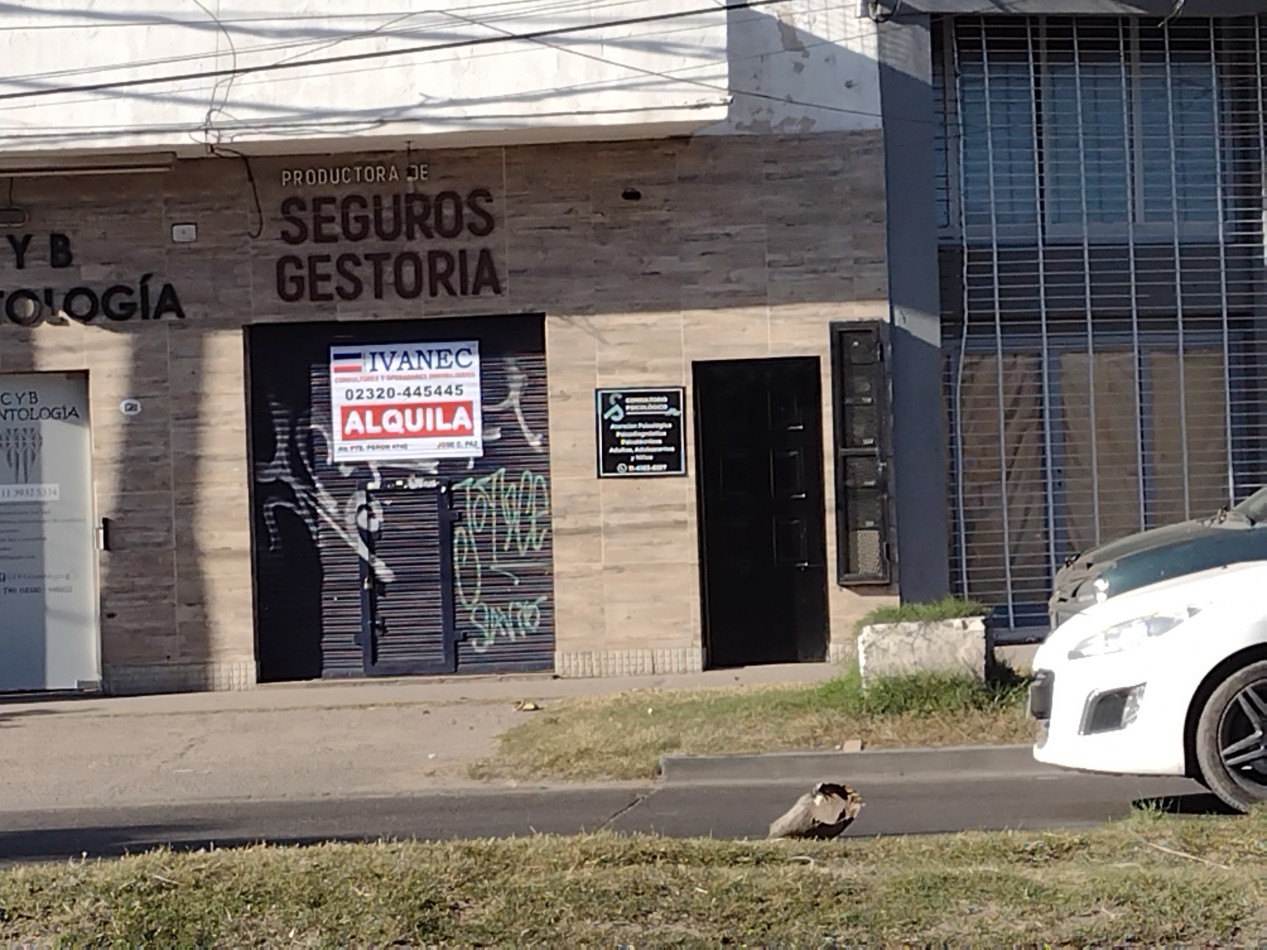 LOCAL SOBRE AV. HIPOLITO IRIGOYEN EX RUTA 197 - JOSE C. PAZ