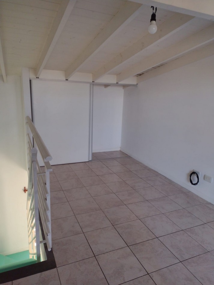 DUPLEX EN JOSE C. PAZ - 