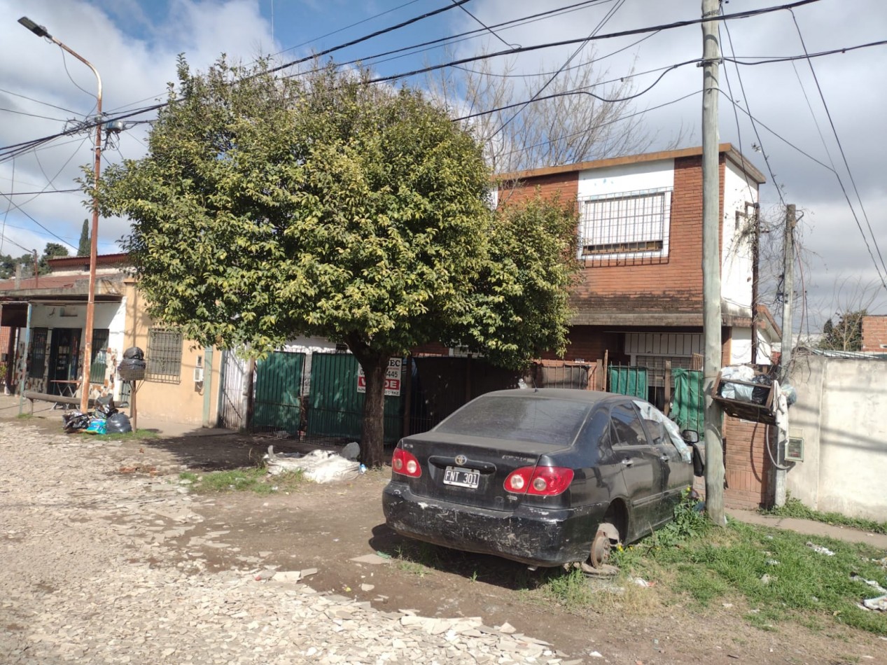 CASA DE 2 PLANTAS