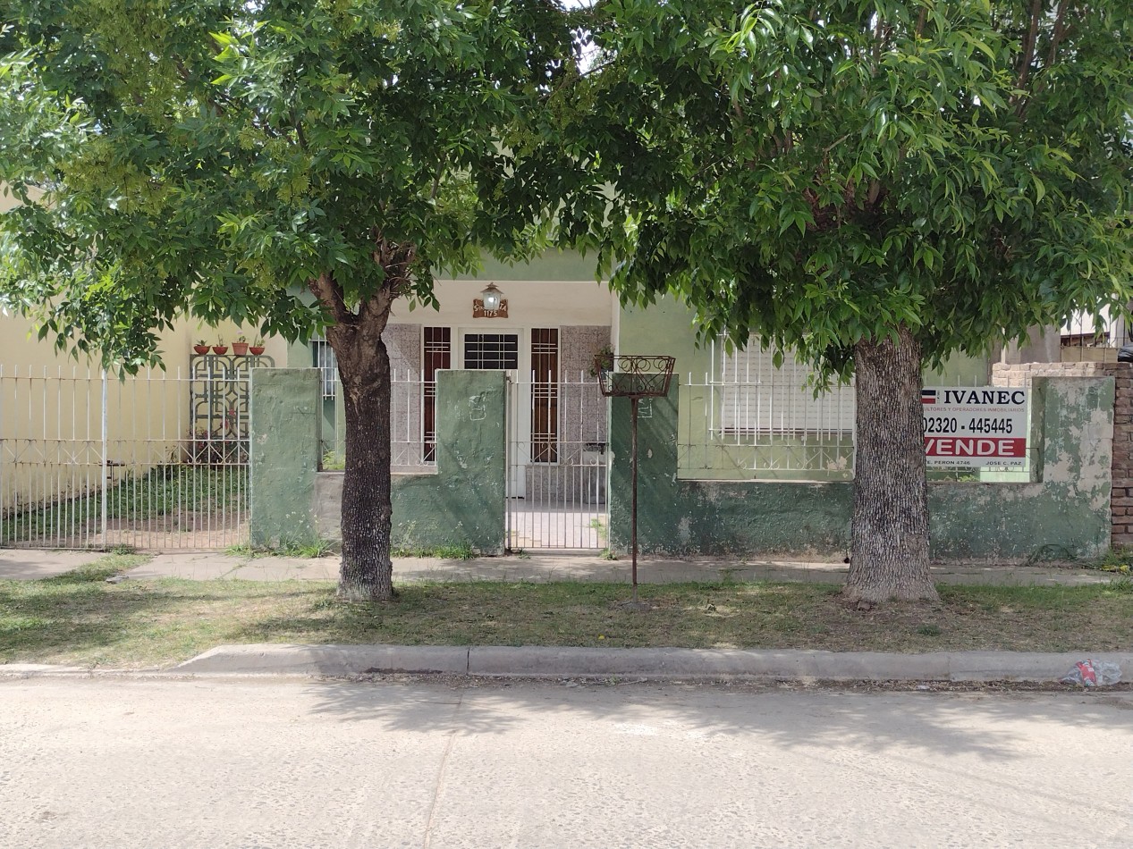 CASA MAS DPTO. AL FONDO EN BARRIO STA. PAULA