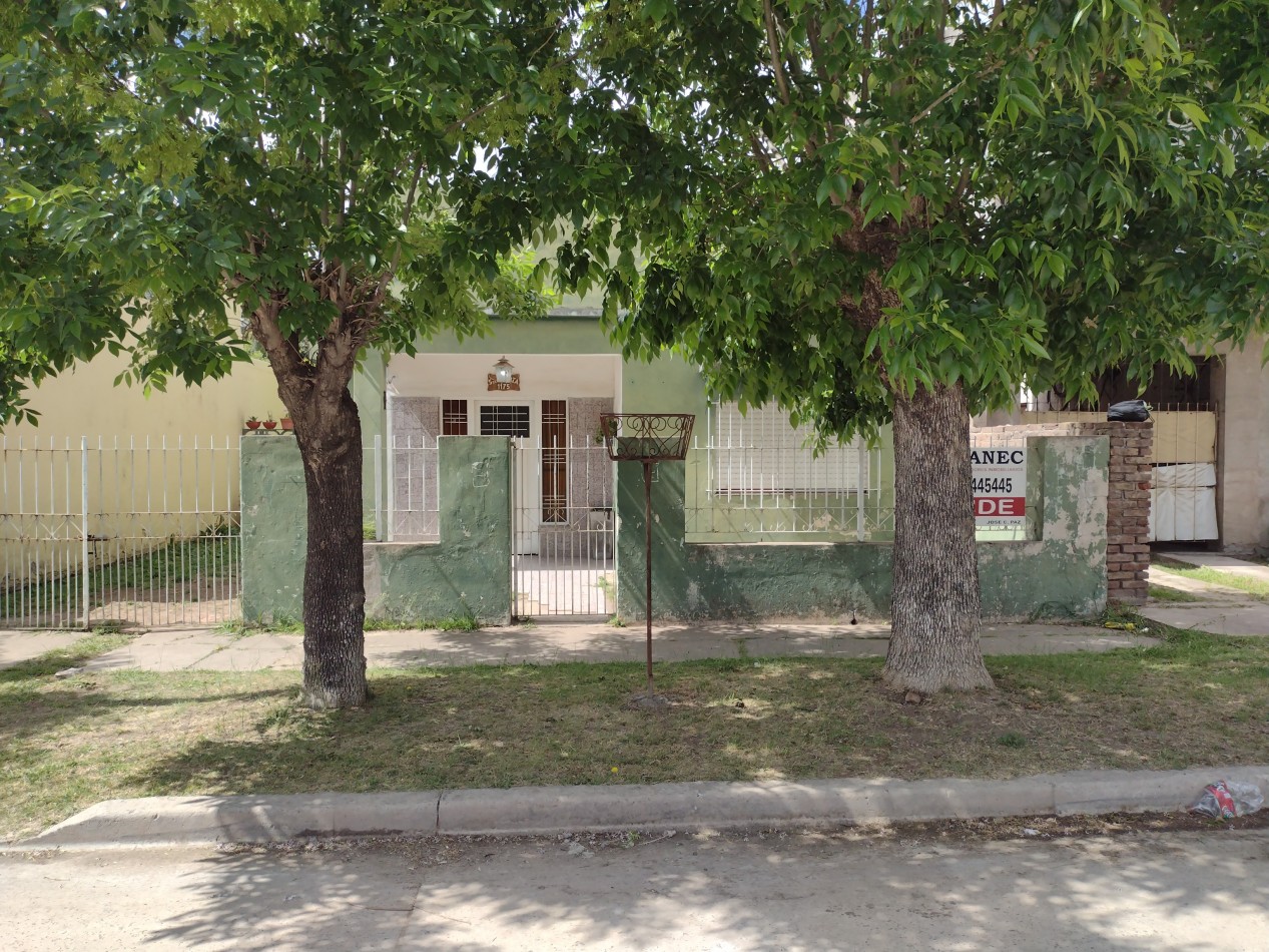CASA MAS DPTO. AL FONDO EN BARRIO STA. PAULA