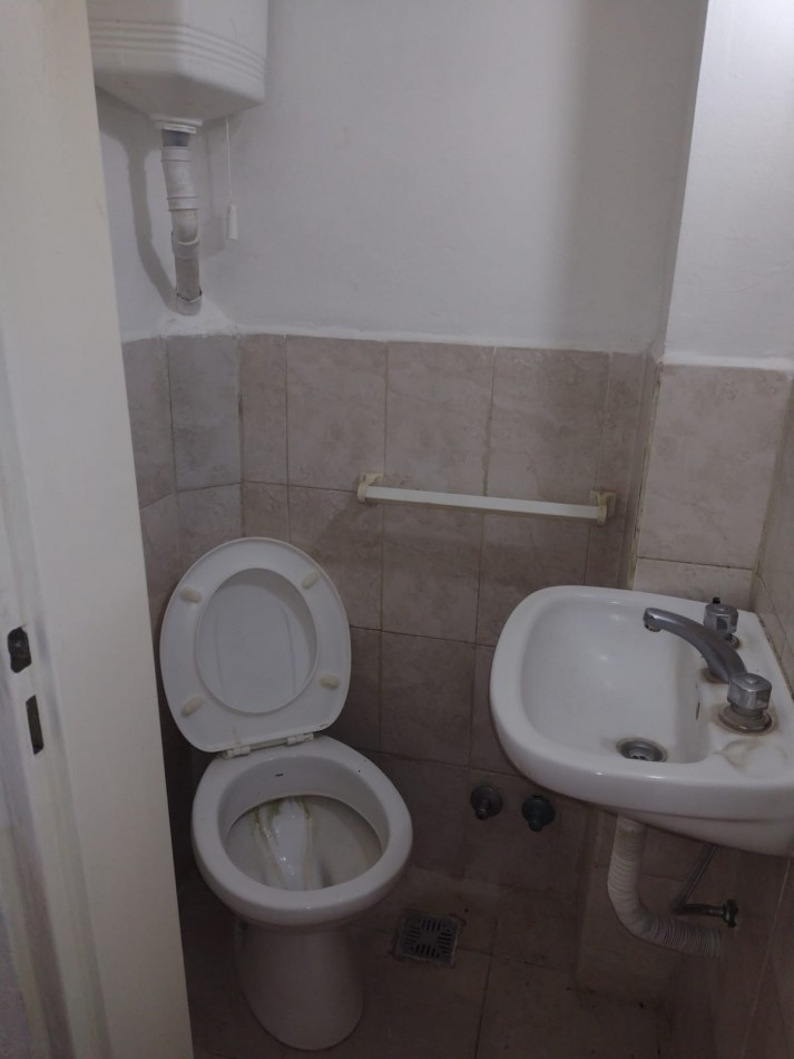 ALQUILER DUPLEX A MTS. DE PTE. PERON