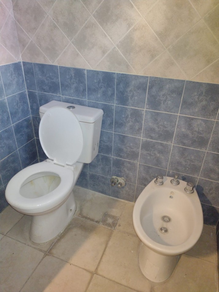 ALQUILER DUPLEX A MTS. DE PTE. PERON