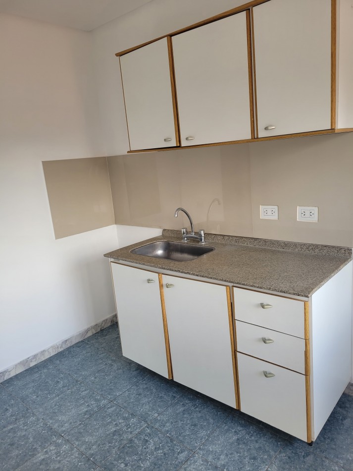 DEPARTAMENTO EN PLANTA ALTA