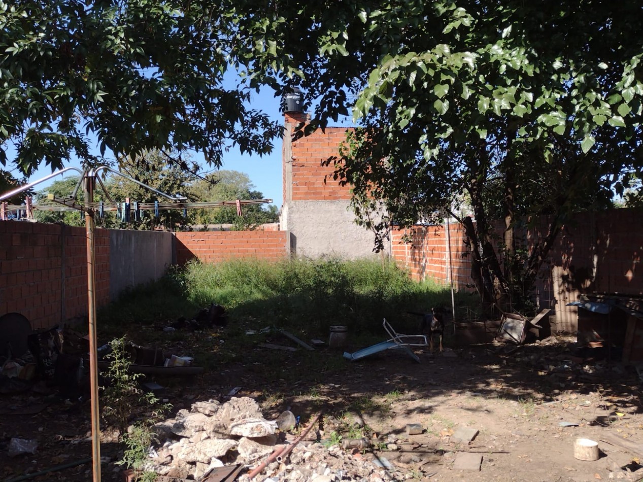 CASA EN BARRIO ALBERDI