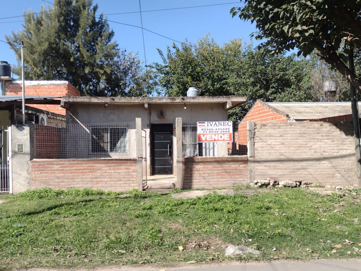CASA EN BARRIO ALBERDI