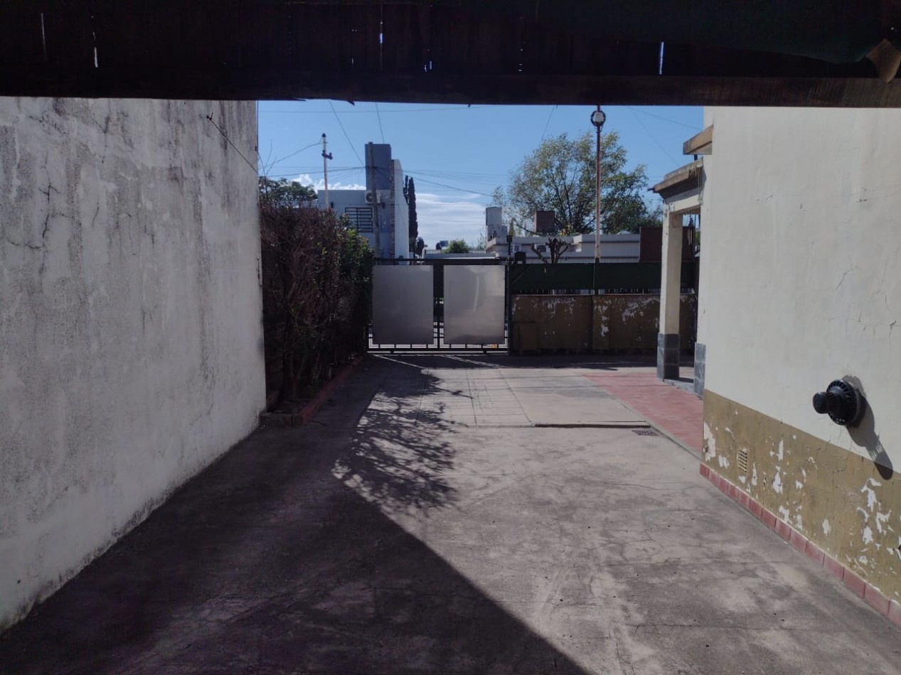 CASA EN BARRIO SANTA PAULA