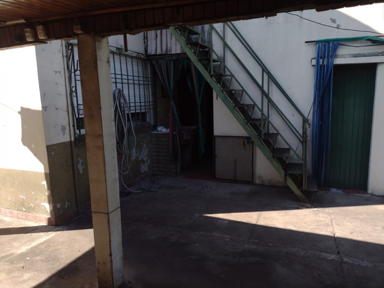 CASA EN BARRIO SANTA PAULA