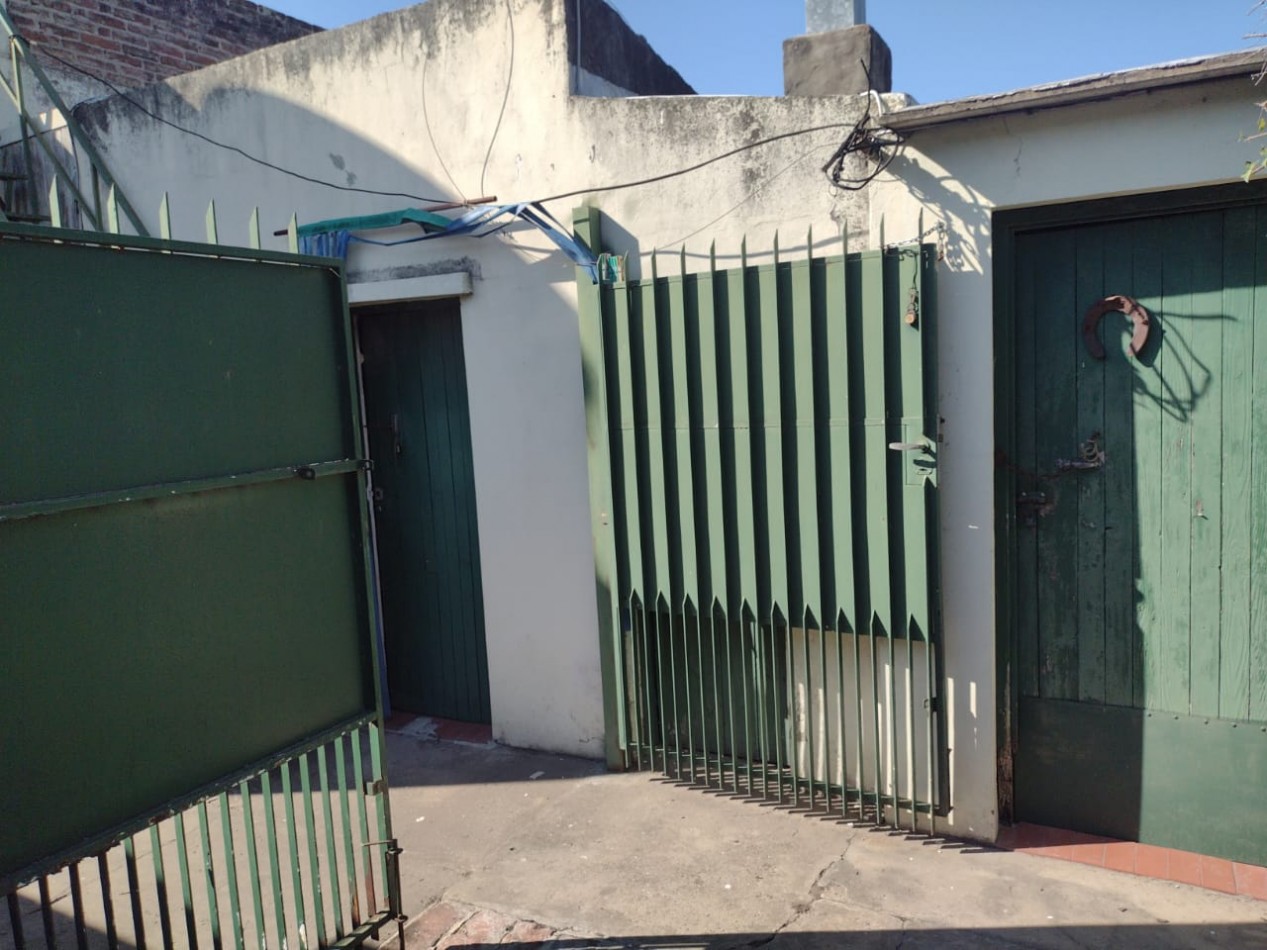 CASA EN BARRIO SANTA PAULA