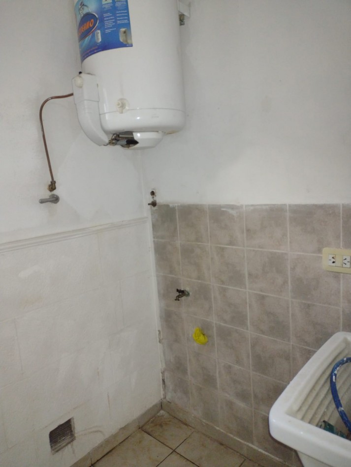 ALQUILER DUPLEX A MTS. DE PTE. PERON