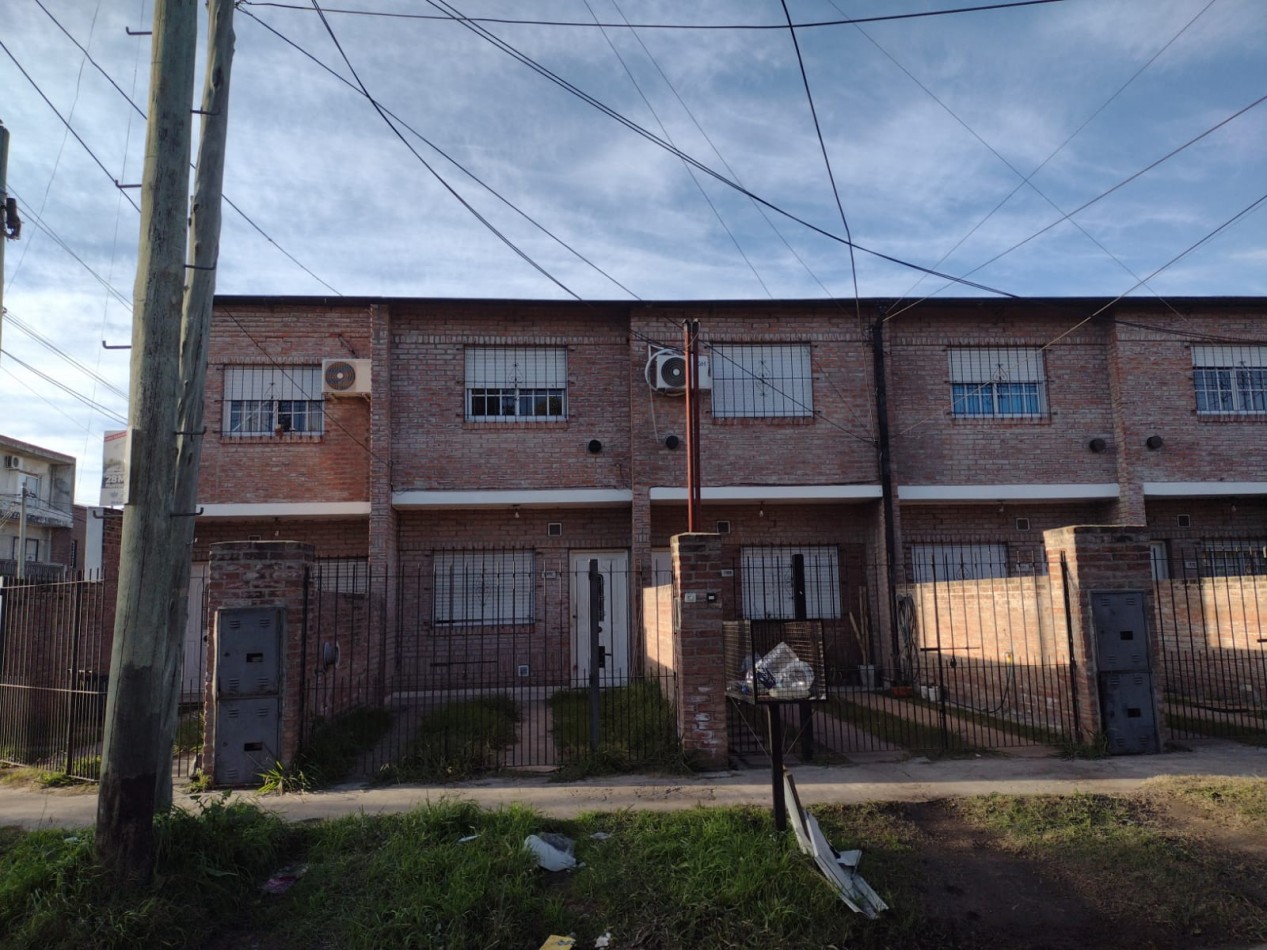 ALQUILER DUPLEX A MTS. DE PTE. PERON