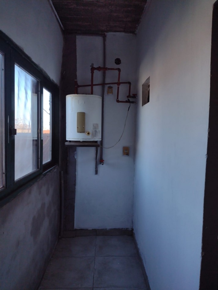 DEPARTAMENTO EN PLANTA ALTA SOBRE RUTA 24 - CUARTEL V - MORENO