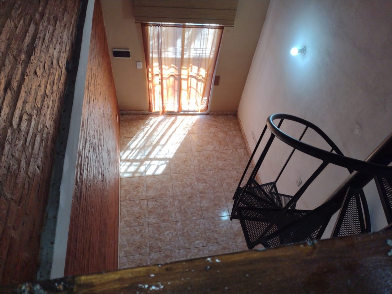 Departamento en planta alta, Cuartel V - Moreno