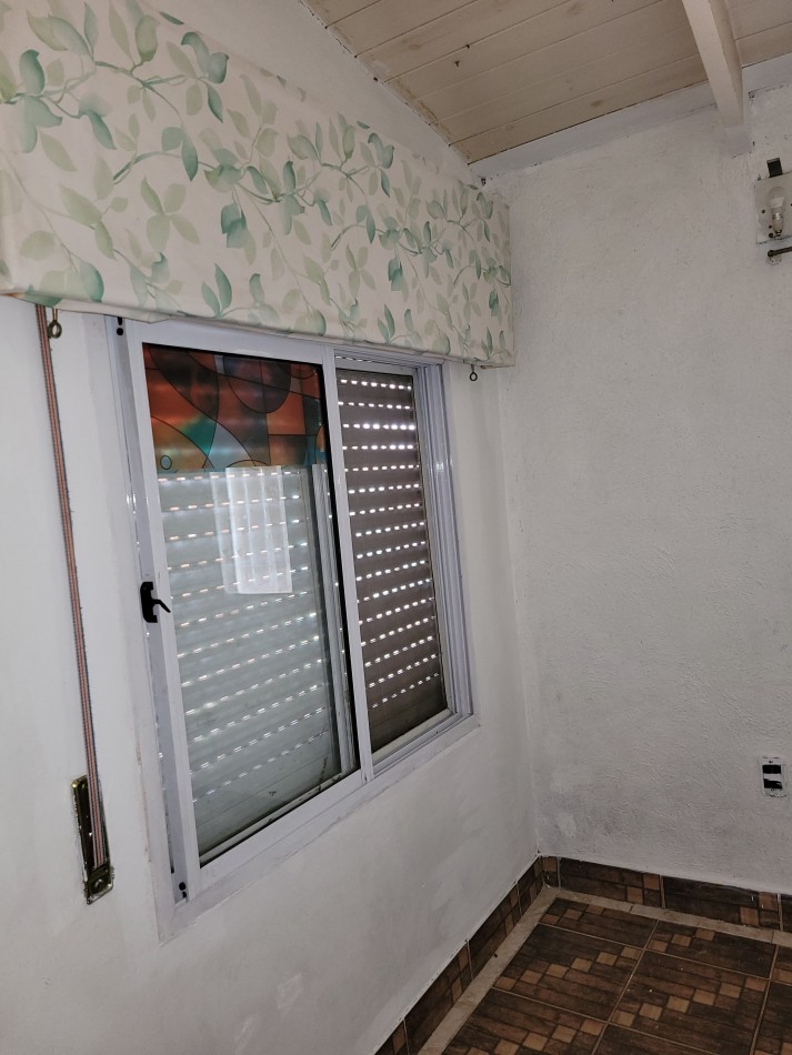 CASA TIPO  PH AL FONDO CON COCHERA A METROS DE AV. PTE. PERON