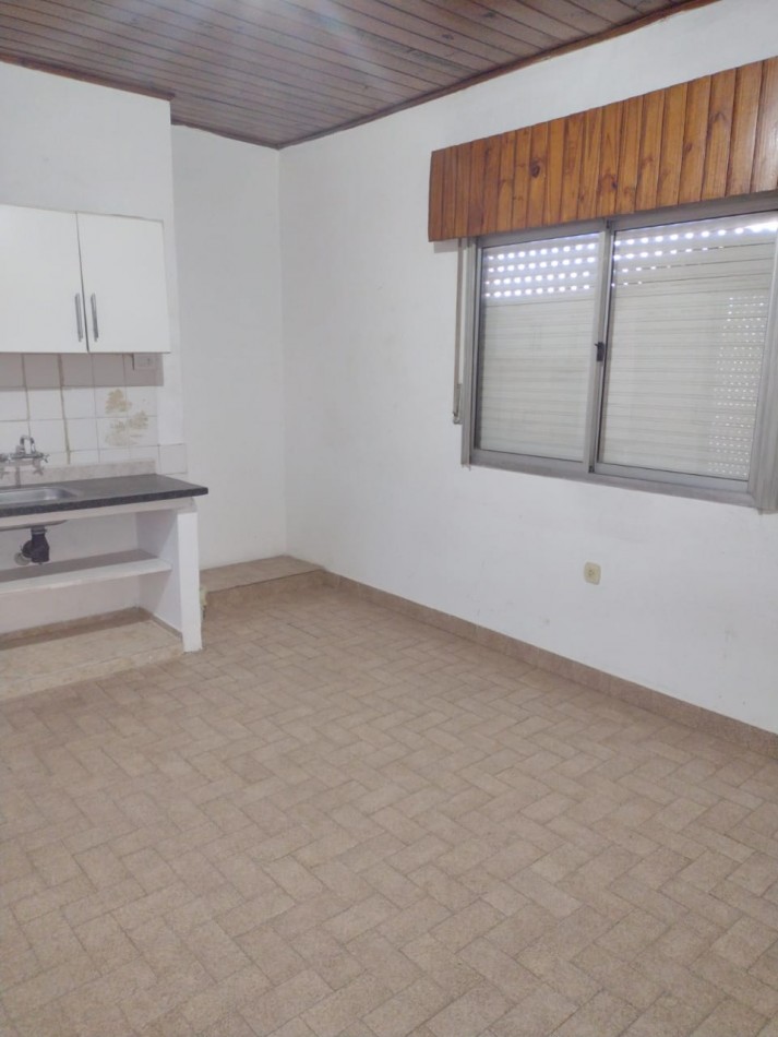 DEPARTAMENTO EN PLANTA ALTA A MTS. DE AV. CROACIA