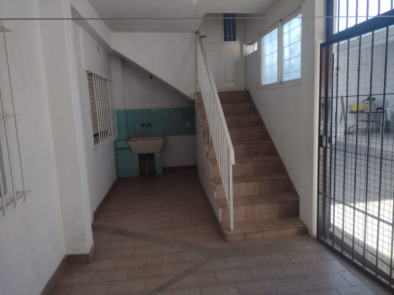 DEPARTAMENTO EN PLANTA ALTA A MTS. DE AV. CROACIA