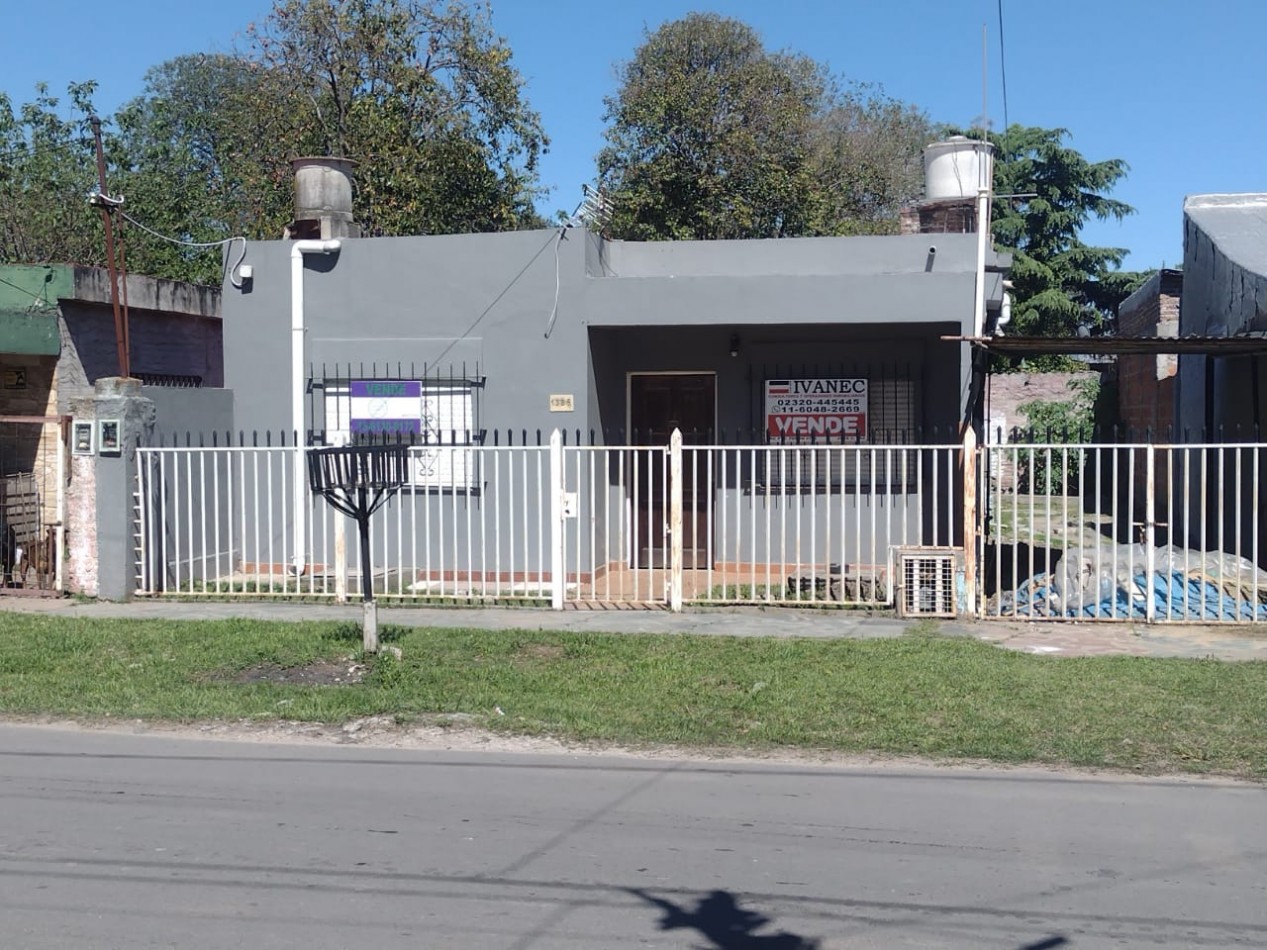 OPORTUNIDAD. CASA EN BARRIO ALBERDI - JOSE C. PAZ