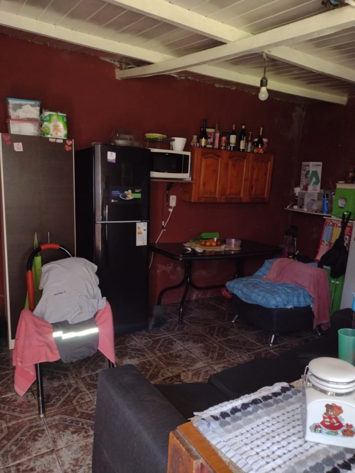 OPORTUNIDAD! CASA DE 2 DORMITORIOS EN JOSE C. PAZ A 200 MTS DE RUTA 197. 