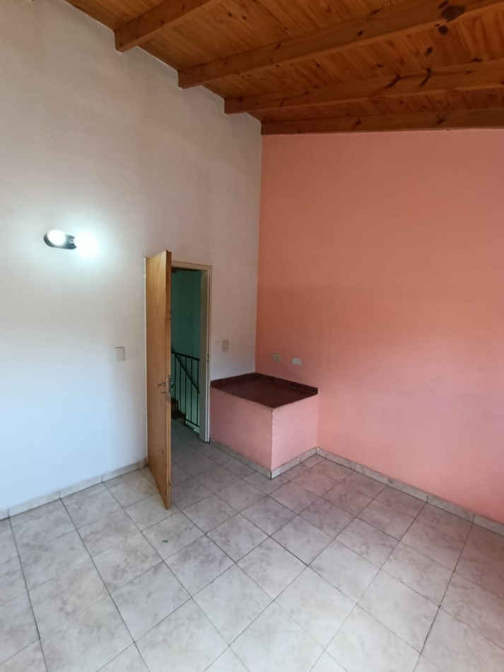 DUPLEX 2 DORMITORIOS A METROS DE AV. PTE. PERON. 
