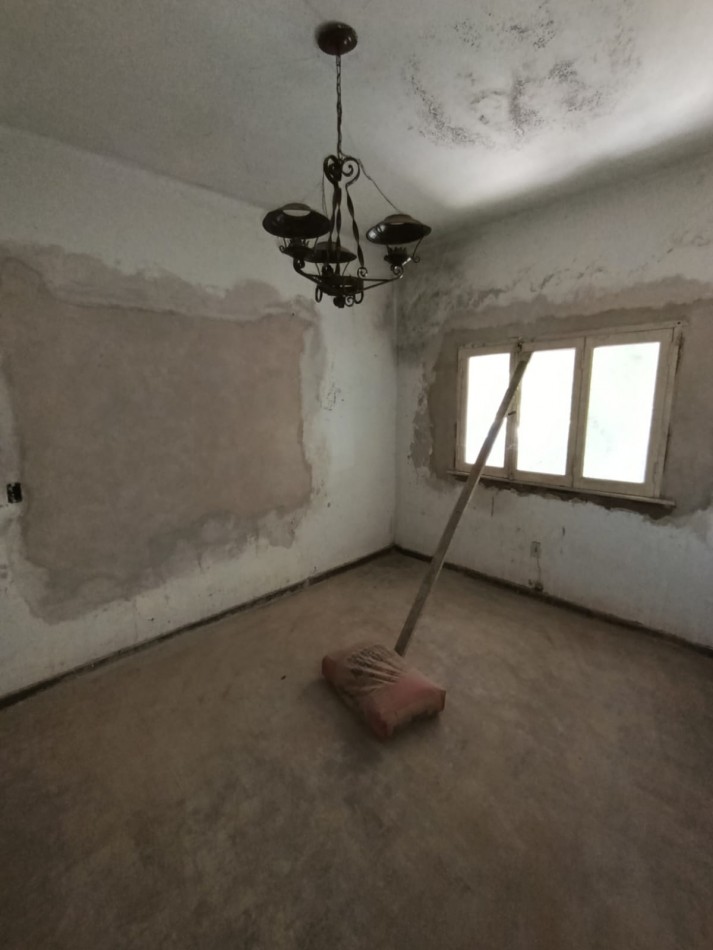 CASA A RESTAURAR EN JOSE C. PAZ CON ANTICIPO Y CUOTAS