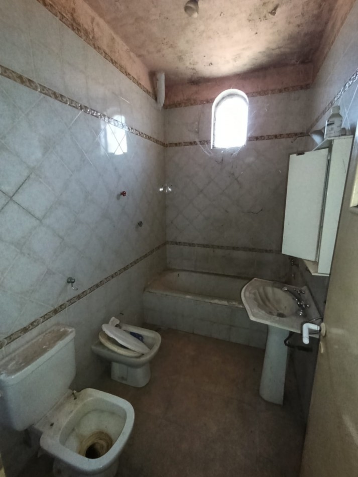 CASA A RESTAURAR EN JOSE C. PAZ CON ANTICIPO Y CUOTAS