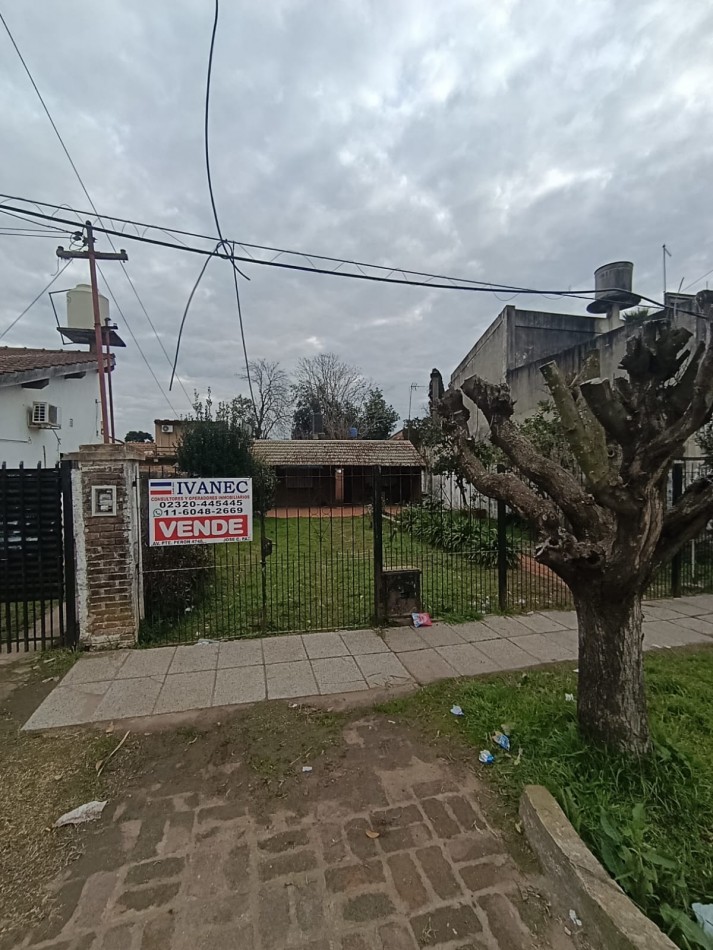 CASA DE 2 DORMITORIOS EN JOSE C PAZ