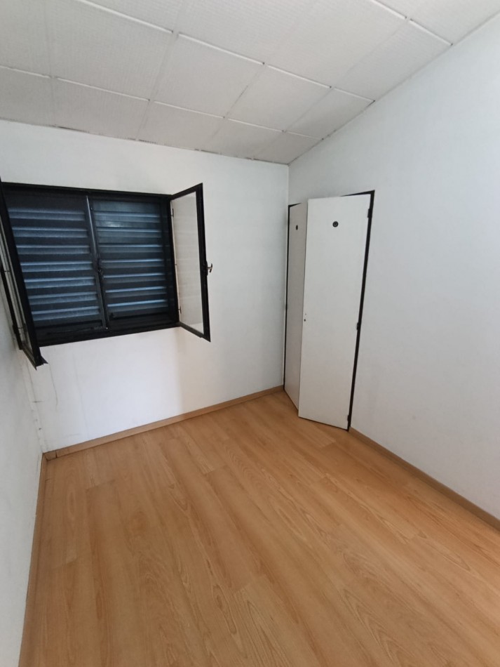 CASA 4 DORMITORIOS EN JOSE C. PAZ
