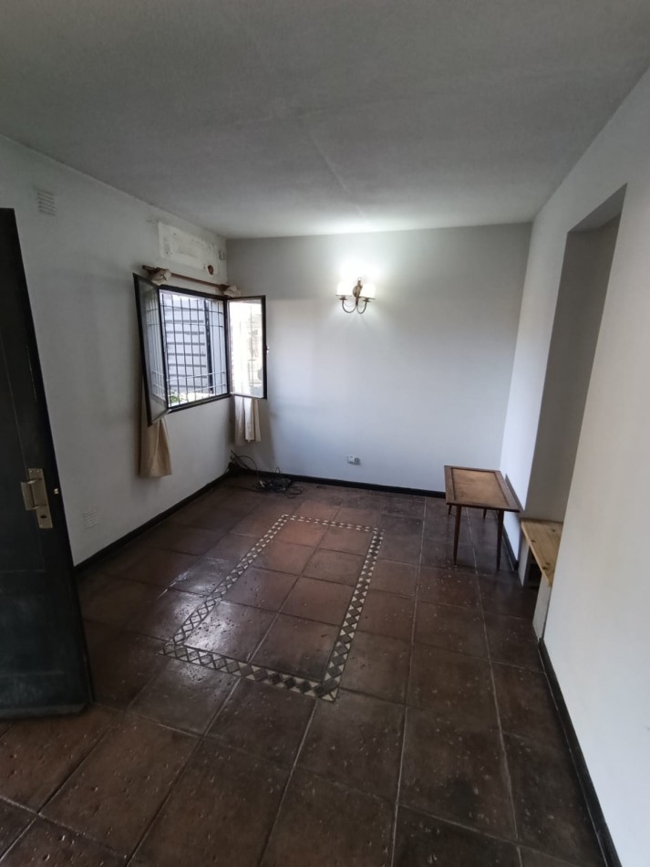 CASA 4 DORMITORIOS EN JOSE C. PAZ