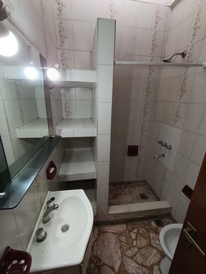 APTO CREDITO HIPOTECARIO - CASA DE 2 DORMITORIOS