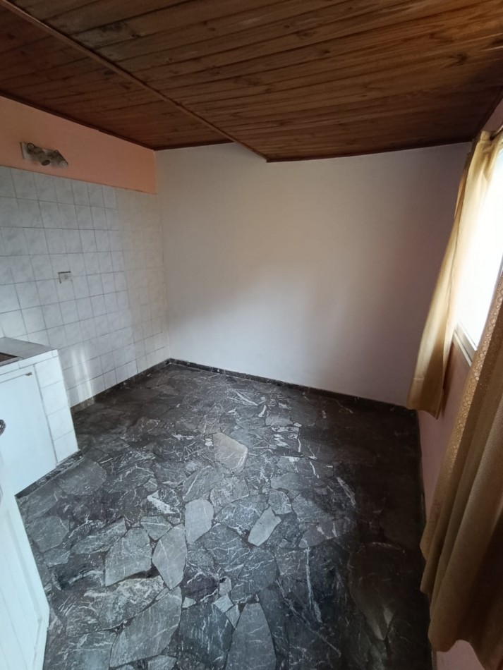 APTO CREDITO HIPOTECARIO - CASA DE 2 DORMITORIOS