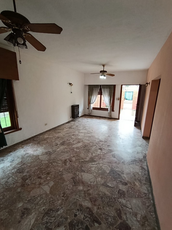 APTO CREDITO HIPOTECARIO - CASA DE 2 DORMITORIOS