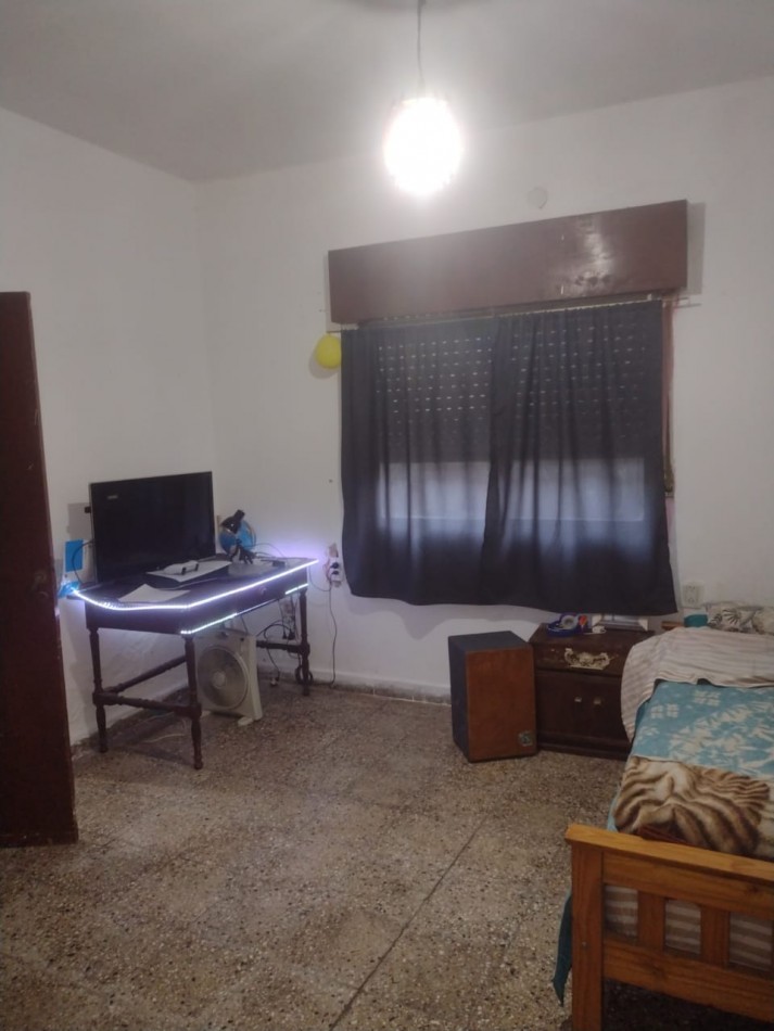 CASA DE 2 DORMITORIOS EN JOSE C PAZ