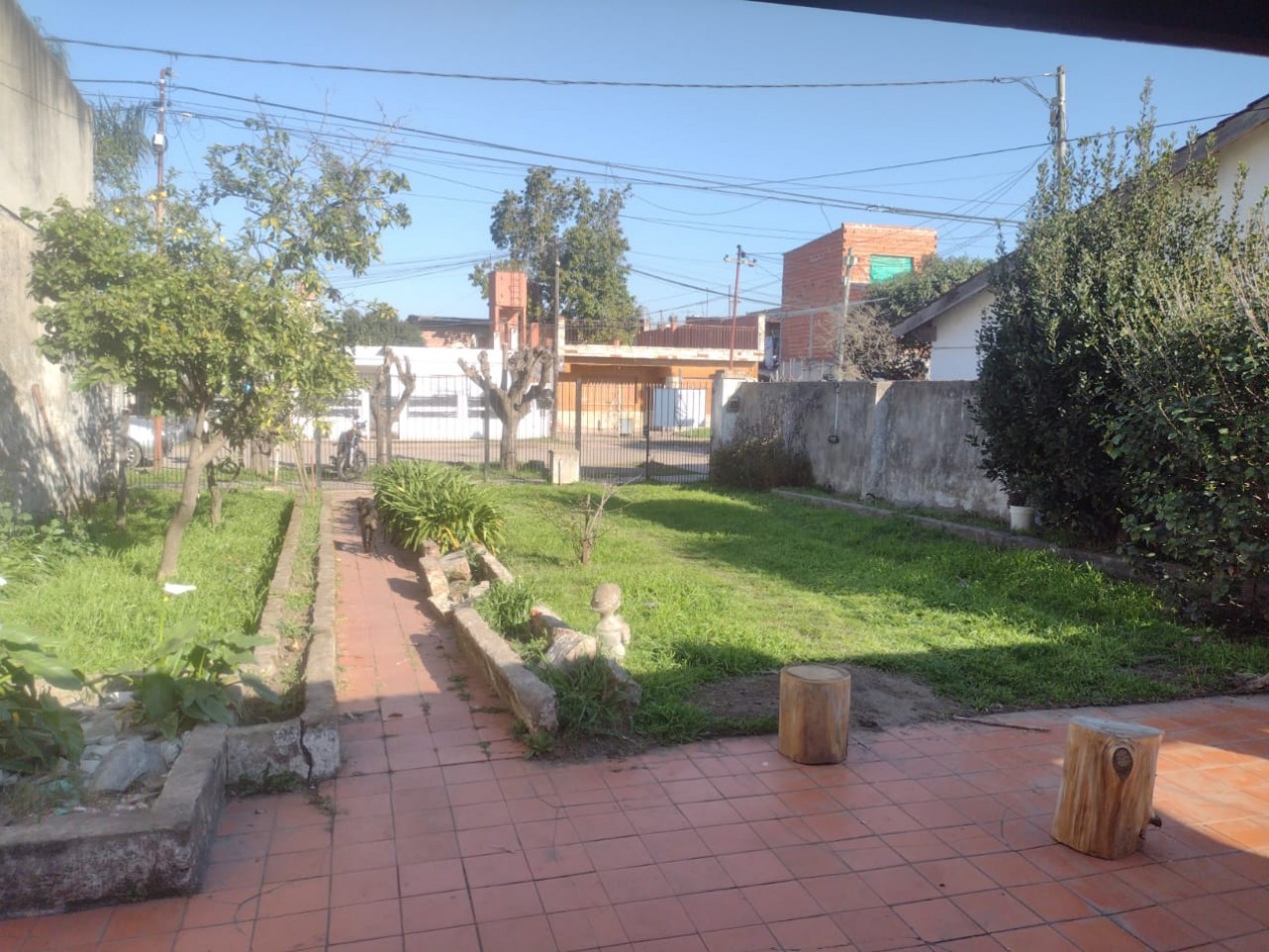 CASA DE 2 DORMITORIOS EN JOSE C PAZ