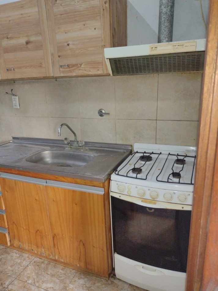 DEPARTAMENTO 2 DORMITORIOS SOBRE AV. PTE. PERON