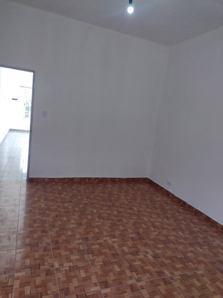 DEPARTAMENTO EN PLANTA ALTA EN JOSE C. PAZ - B° ALBERDI