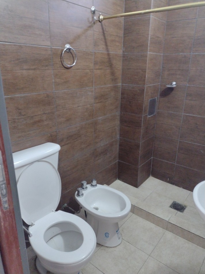 DEPARTAMENTO EN PLANTA BAJA 2 AMBIENTES PLANTA BAJA (Barrio STA. RITA JOSE C. PAZ)
