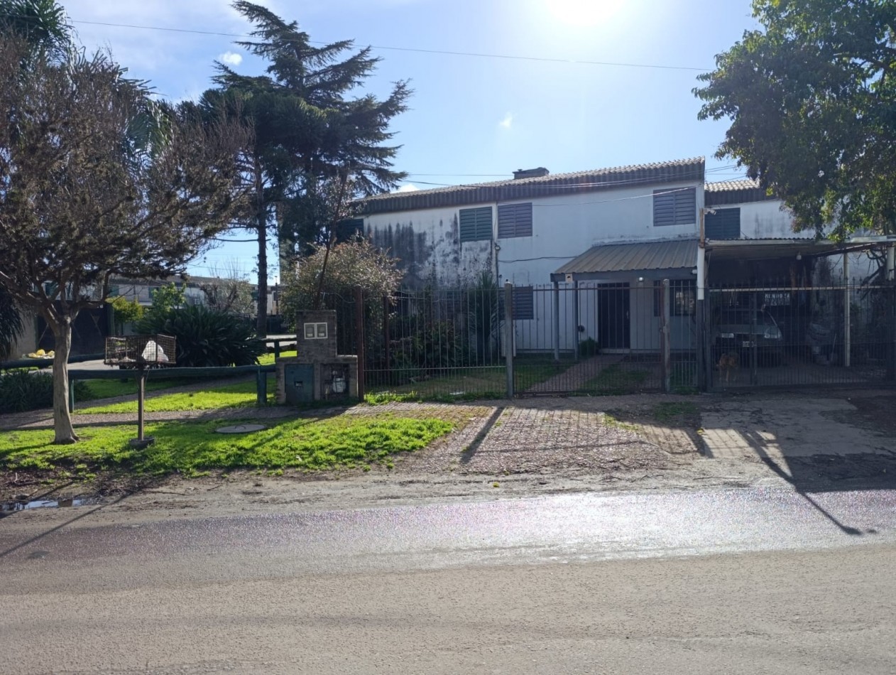 CASA 4 DORMITORIOS EN JOSE C. PAZ