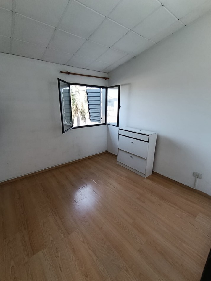CASA 4 DORMITORIOS EN JOSE C. PAZ