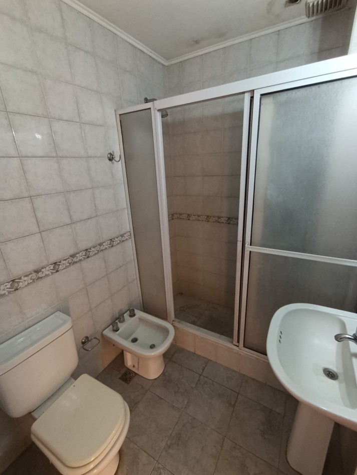 CASA 4 DORMITORIOS EN JOSE C. PAZ