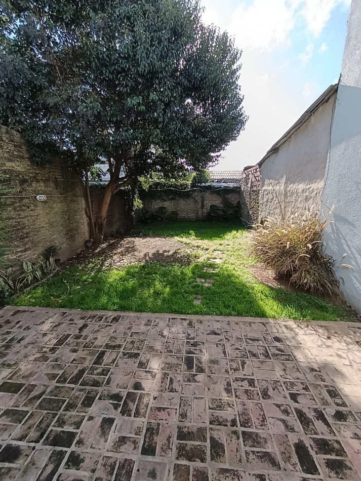 CASA 4 DORMITORIOS EN JOSE C. PAZ