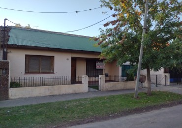 CASA TIPO CHALET CON CASA AL FONDO, A MTS. DE RUTA 197 Y HOSPITAL MERCANTE.