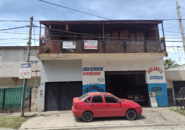 CASA EN PLANTA ALTA MAS LOCAL, PREMOLDEADA, Y GARAJE, CON AMPLIO LOTE A METROS DE MUÑOZ