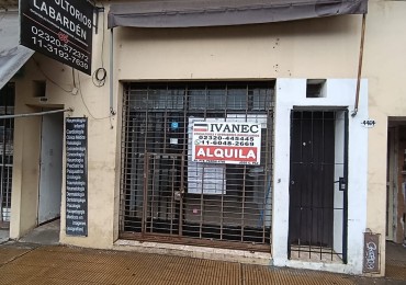 EXCELENTE LOCAL SOBRE AV. PTE. PERON. 